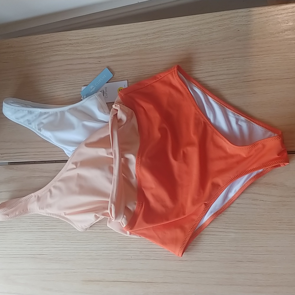 Orange and white Cupshe women's swimsuit NWT
